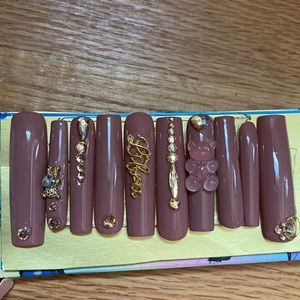 “Nude Libra Teddy Bear Xl Nails” (Spring/Summer Collection)